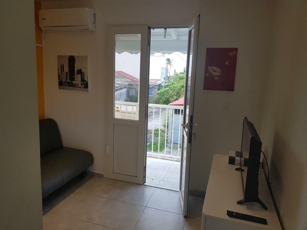 Joli Appartement Avec Vue Au Moule 르 물레 외부 사진