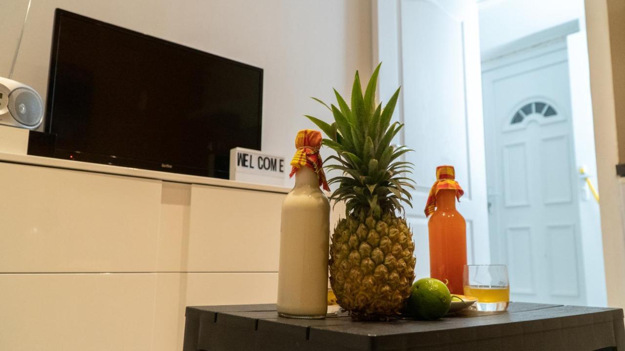 Joli Appartement Avec Vue Au Moule 르 물레 외부 사진